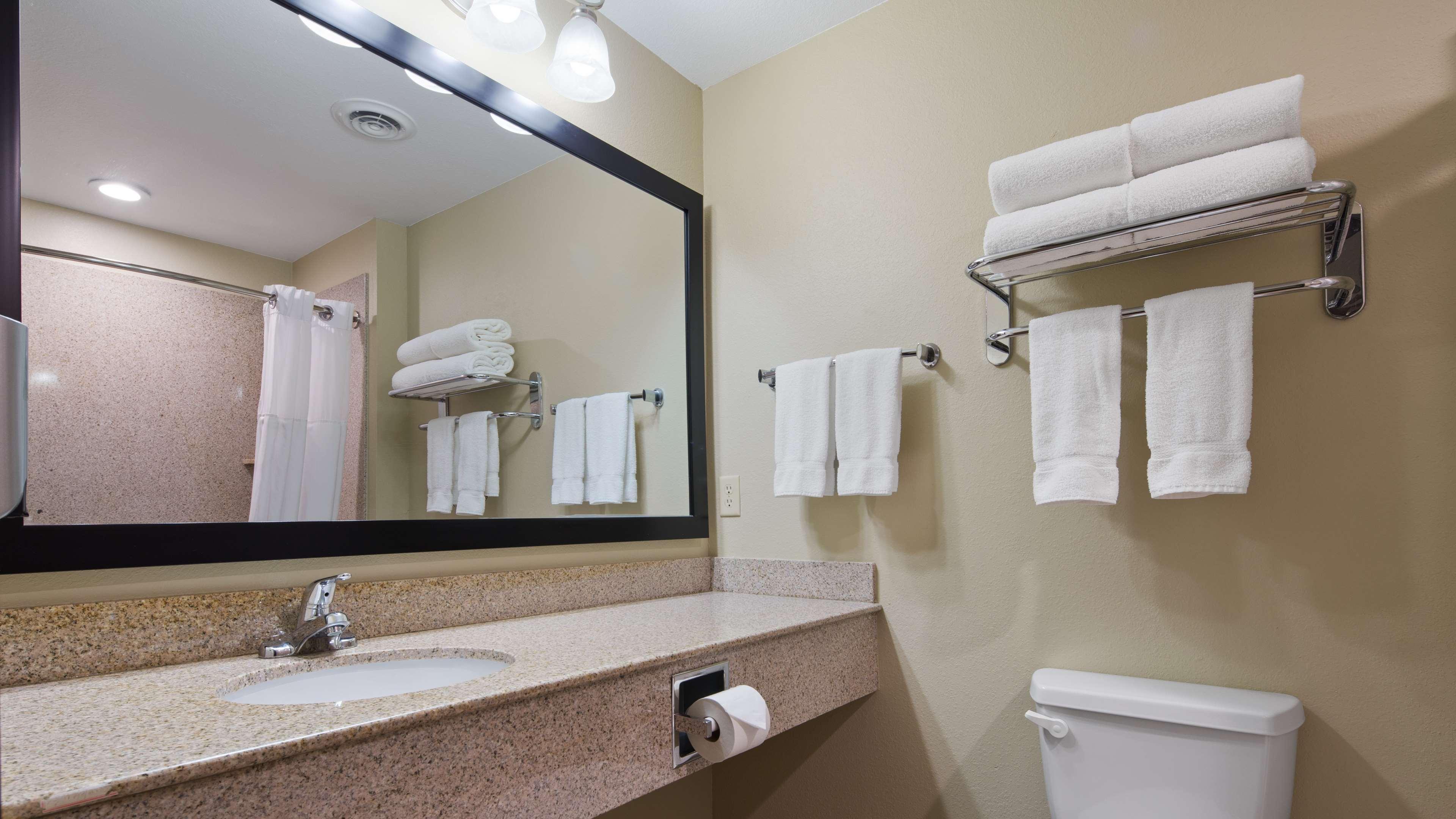 Best Western Oasis Inn Canadian Екстериор снимка