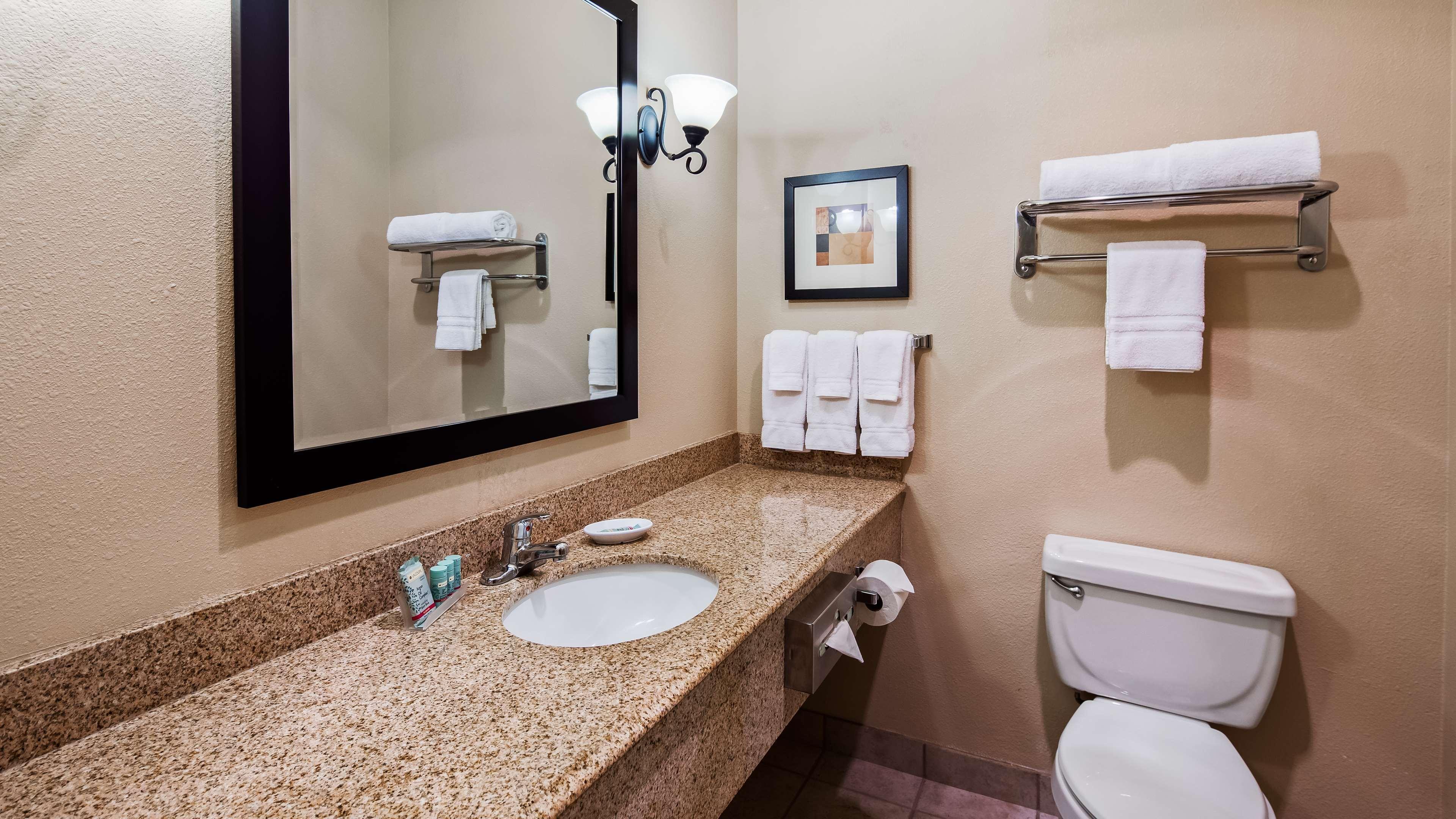 Best Western Oasis Inn Canadian Екстериор снимка