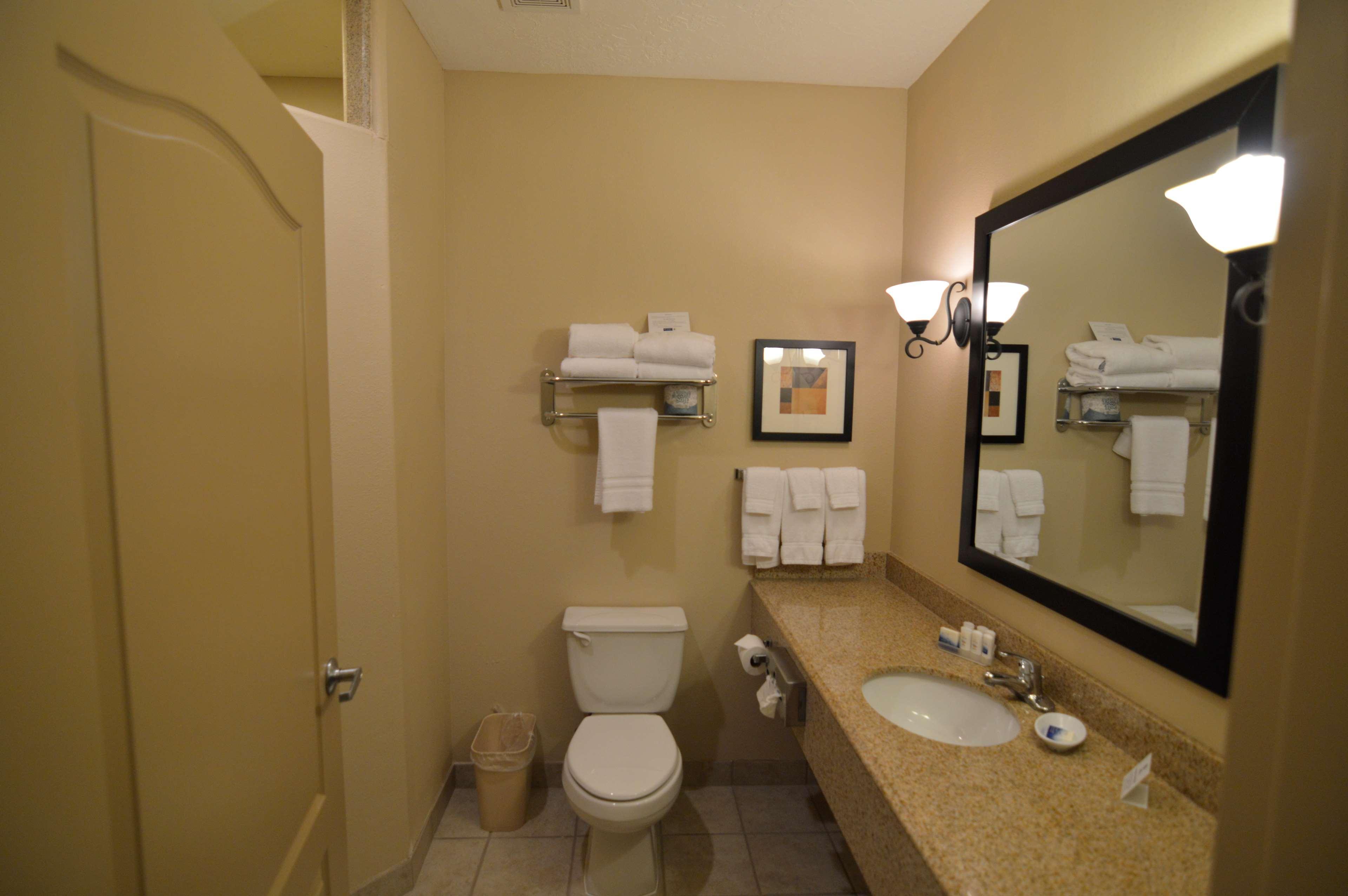 Best Western Oasis Inn Canadian Екстериор снимка