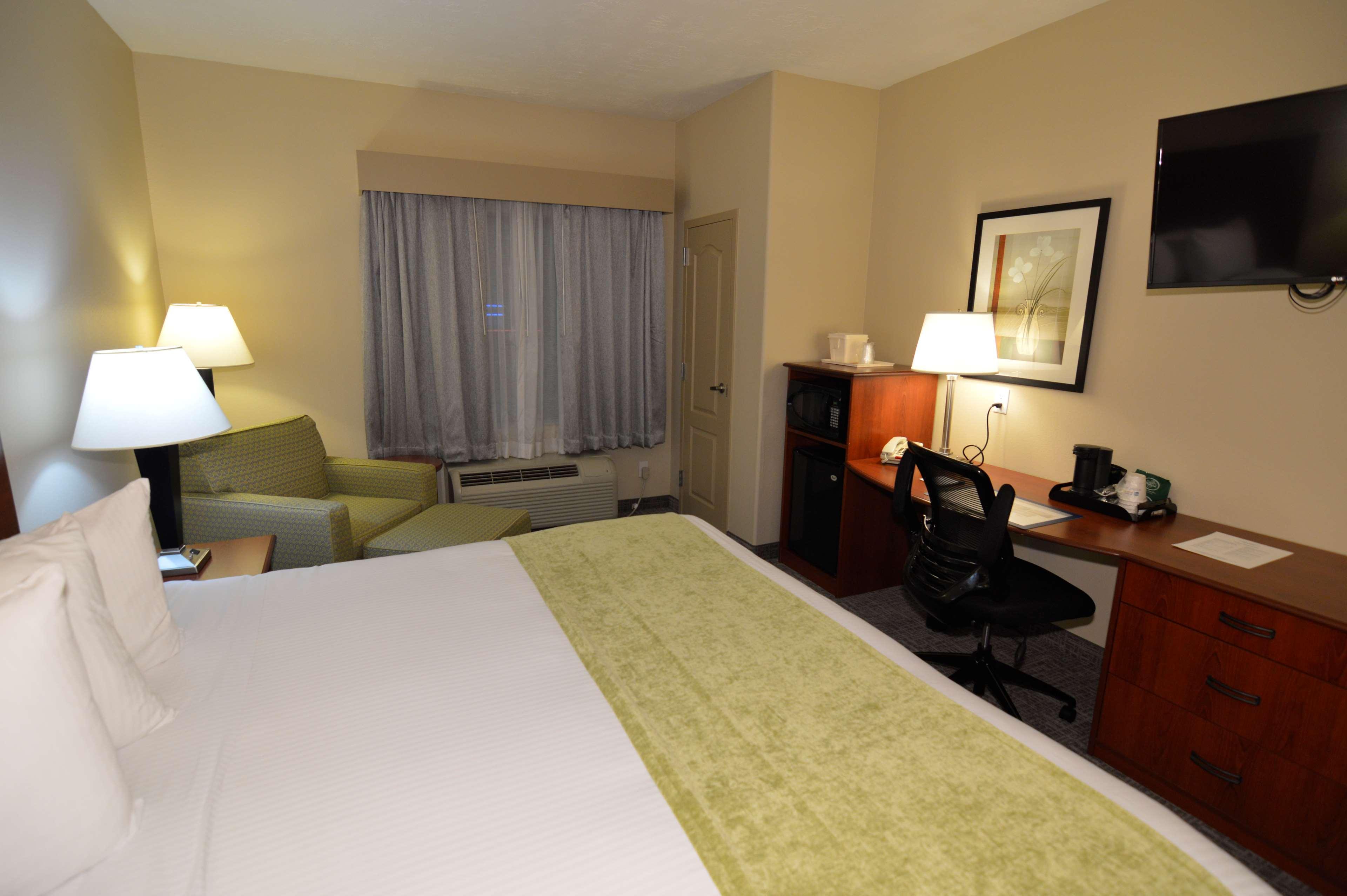 Best Western Oasis Inn Canadian Екстериор снимка