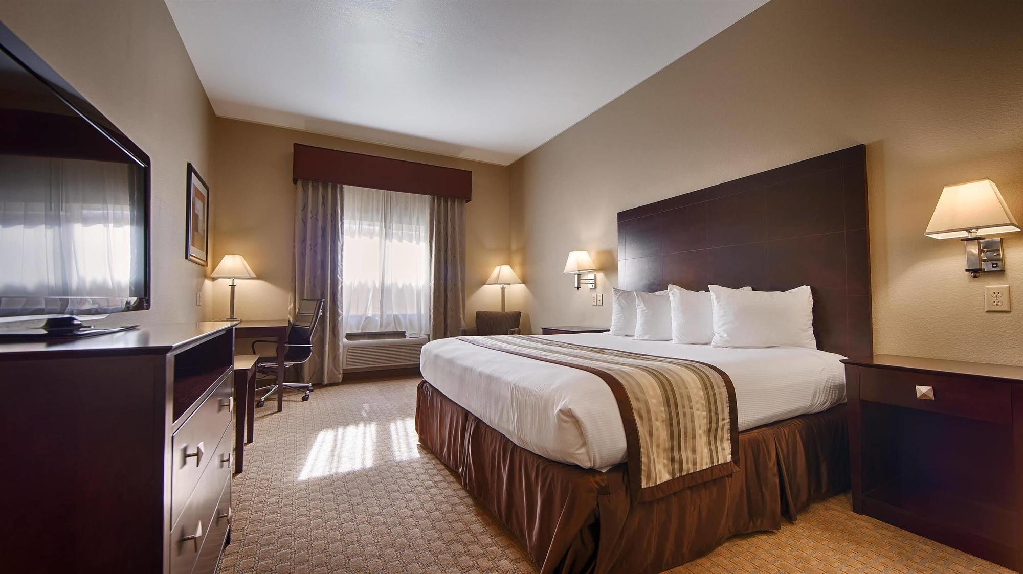 Best Western Oasis Inn Canadian Екстериор снимка